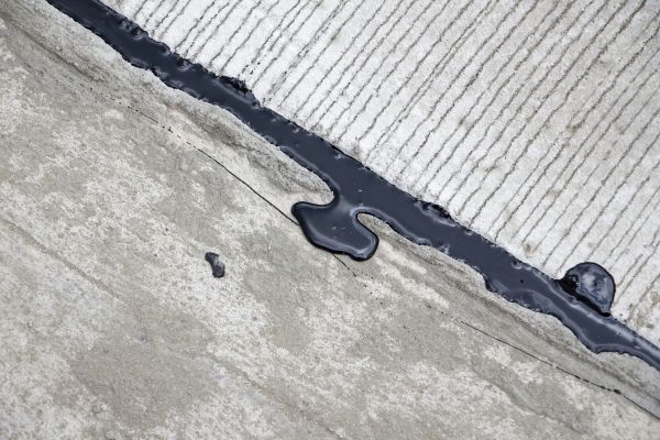 Cost of Pavement Crack Sealing in Yukon