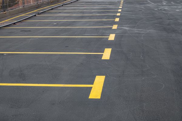 Cost of Commercial Parking Lot Sealing in Yukon