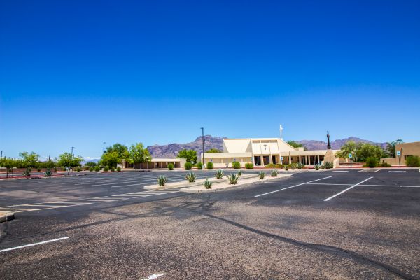 Cost of Parking Lot Crack Filling in Yukon